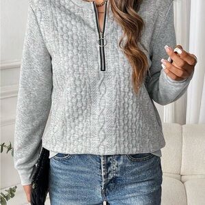 SHEIN Light Gray Quilted Sweatshirt